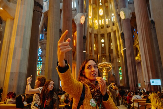 Skip the Line Sagrada Familia Guided Tour & Optional Cava Upgrade - Entering through Gaudí’s Nativity Façade