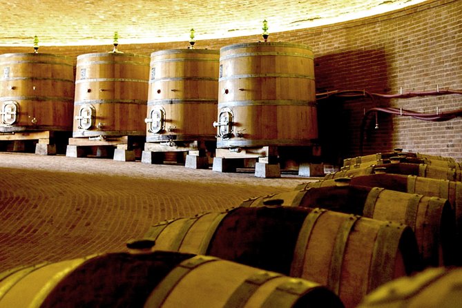 Small-Group Brunello di Montalcino Wine-Tasting Trip from Siena - The guides are a major part of the value