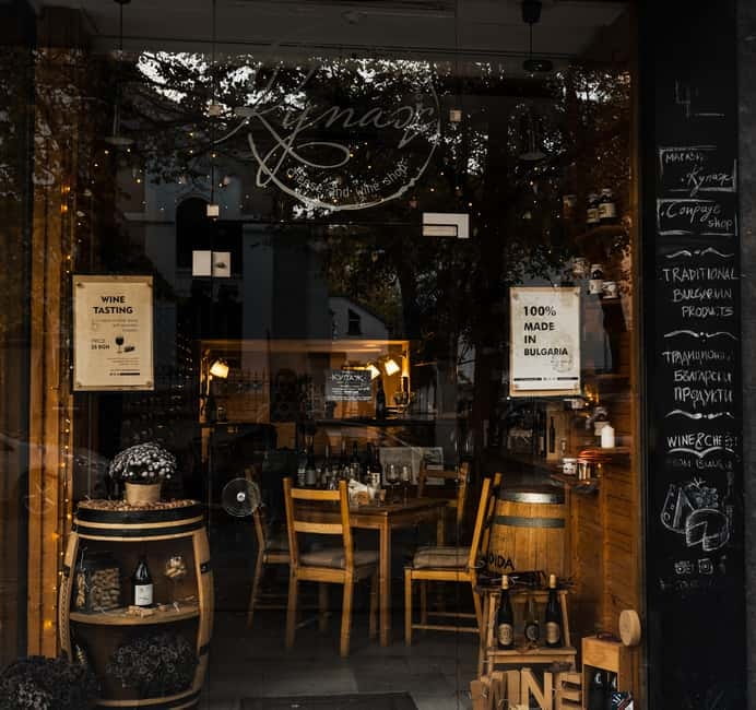 Sofia: Guided Tasting of Local Wines and Cheeses - A quick introduction to Bulgarian wine in central Sofia