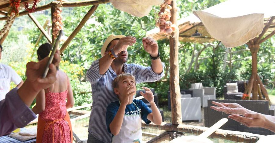 Sorrento: Pizza Lesson, Wine, and Limoncello at a Local Farm - Key points to know before booking