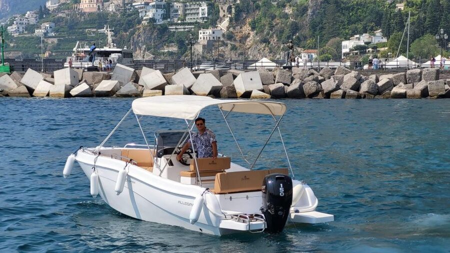 Sorrento: Private Sunset Cuise with Prosecco and Limoncello - Caves, coves, and the Roman villa stop