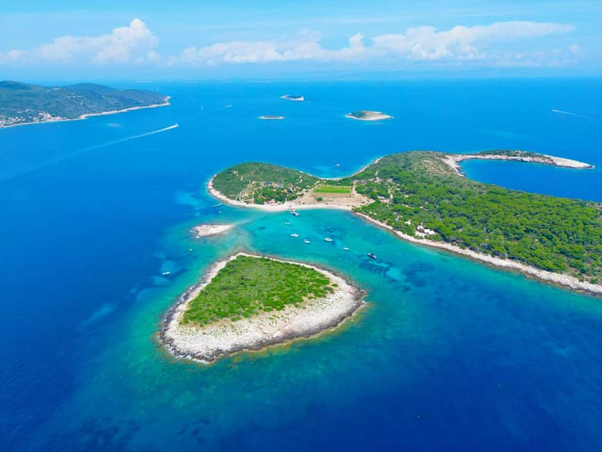 Split: Blue Lagoon & 3 Island Cruise with Wine & Snorkeling - Wine, music, and the social side of the boat