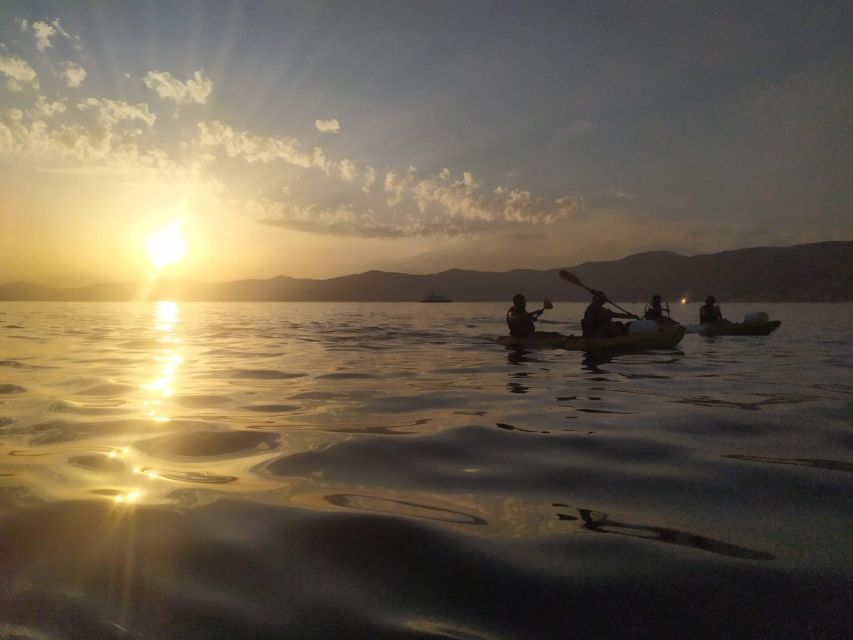 Split: Guided Sunset Sea Kayaking & Snorkeling Tour - Paddling out from Bene Beach