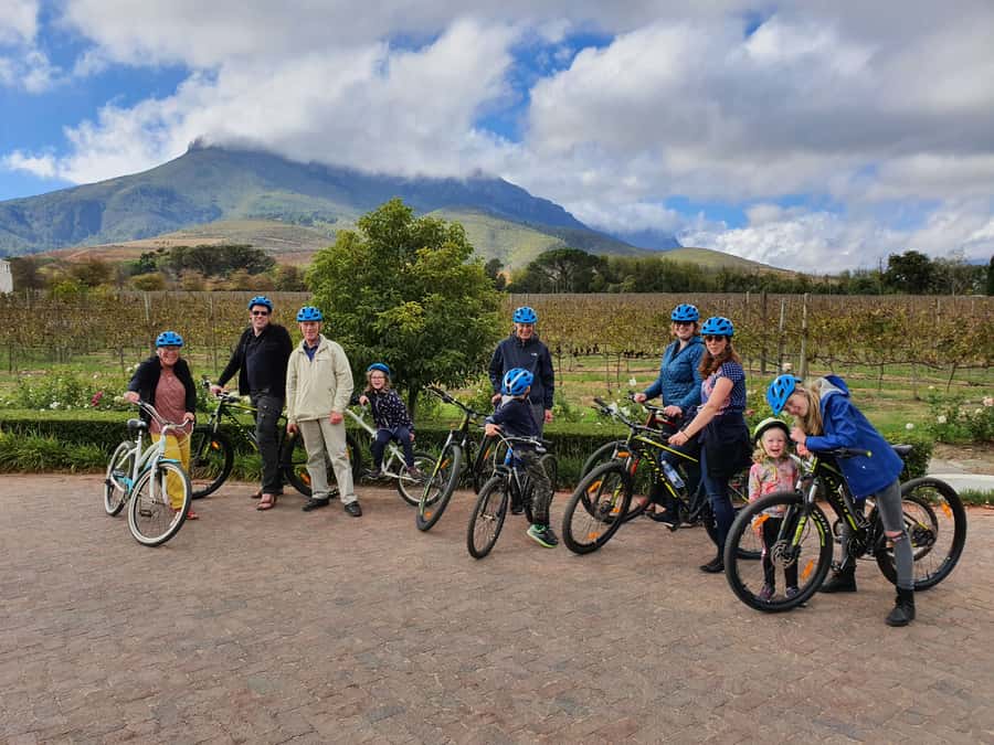 Stellenbosch: Historical Bike Tour & Wine Tasting - Stellenbosch town gives the ride its first story