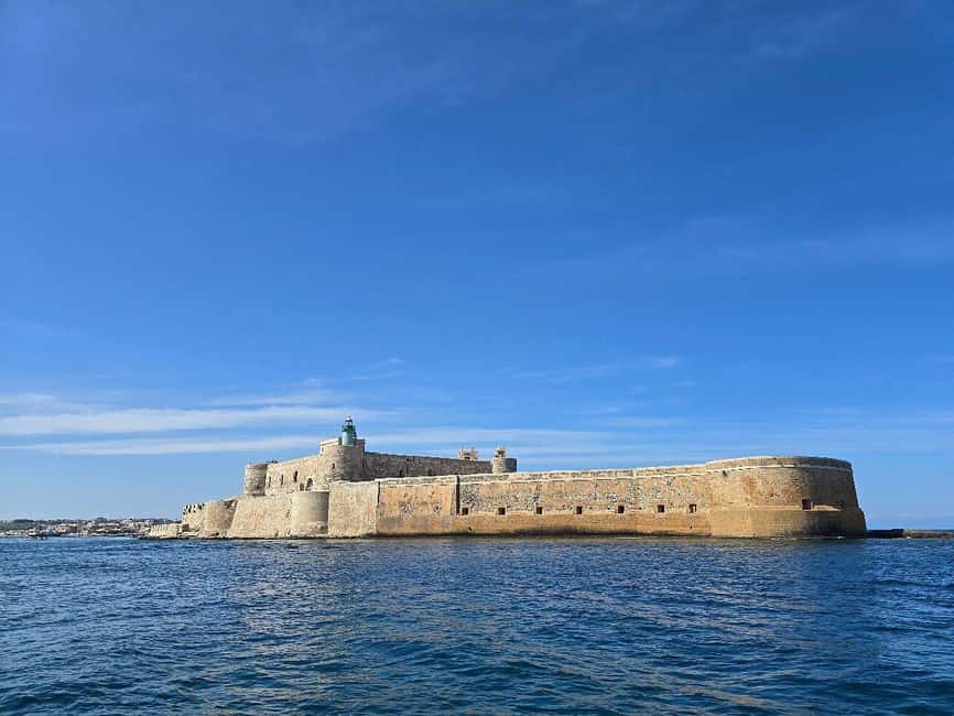 Syracuse: Boat Trip with Lunch, Wine, and Swimming Stops - Plemmirio and the Gulf of Pillirina