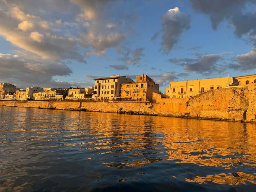 Syracuse: Boat Trip with Lunch, Wine, and Swimming Stops - The north coast and its sea caves