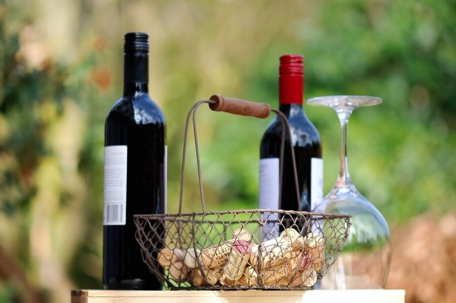 Taormina: Guided Etna Wine Tasting Half-Day Tour - A short look at Linguaglossa