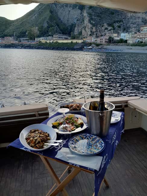 Taormina: Isola Bella Boat Tour with Prosecco Onboard - Why this short Taormina cruise works
