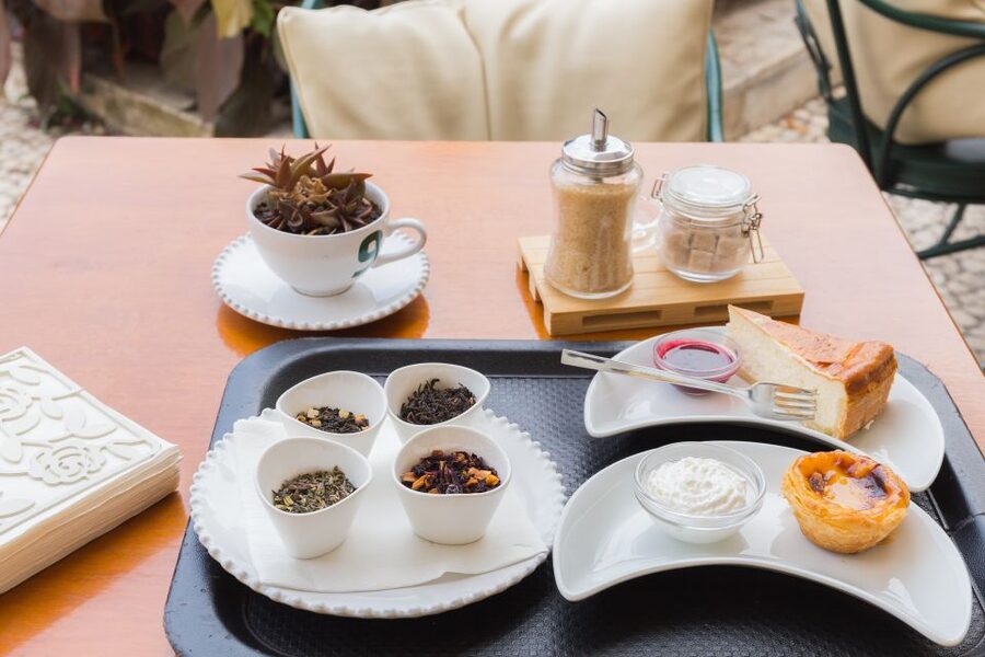 Taste Funchal: food, wine and cultural tour - The market stop and a closer look at island produce
