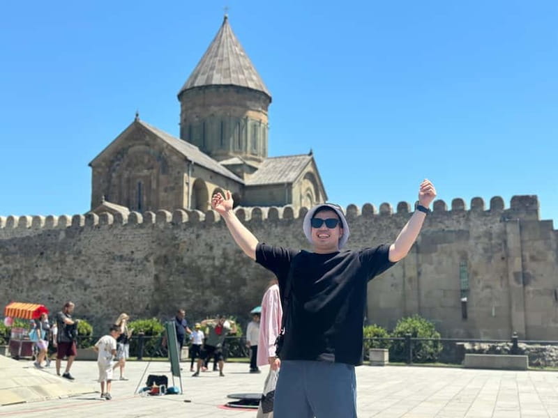 Tbilisi: Mtskheta Jvari Bazaar, Chronicles of Georgia & Wine - The Chronicles of Georgia, a powerful final stop