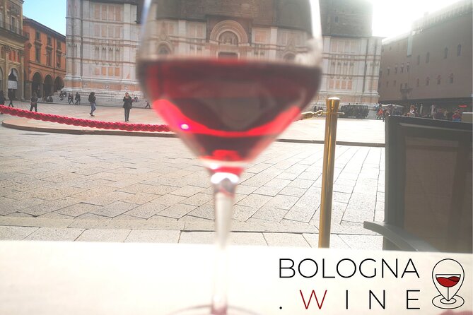 The downtown wine experience - Four wines that introduce Bologna’s neighboring hills