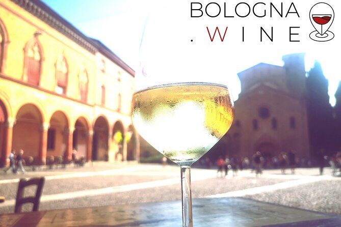 The downtown wine experience - The enoteca stop: a first look at local bottles