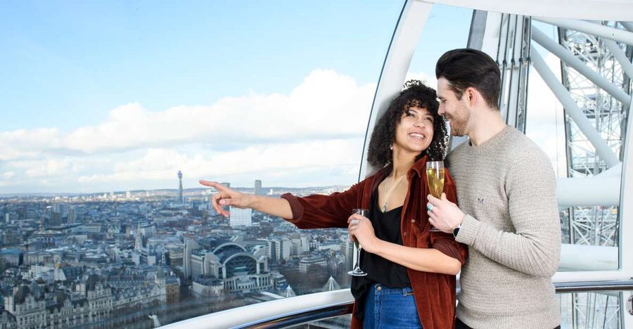 The London Eye Champagne Experience - Champagne, photos, and the best time to ride