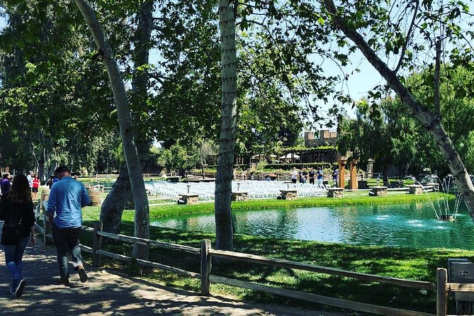 The Shared Temecula Wine Tour from Anaheim - Somerset Vineyard Starts the Wine Tasting