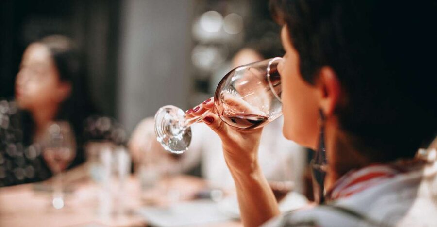Thessaloniki: Small-Group Wine Tasting Tour with Appetizers - Meze, portions, and the dinner question