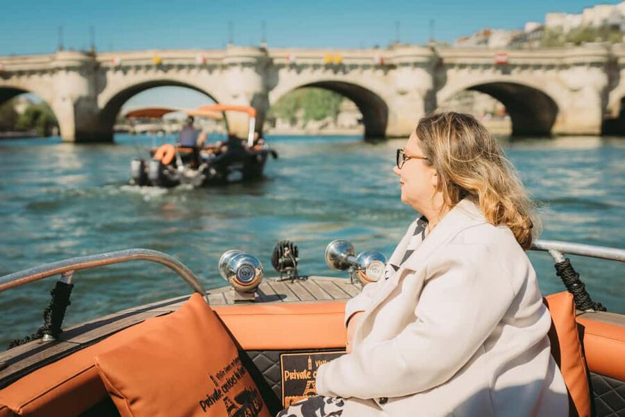 Top Private Cruises in Paris with Champagne + more surprises - Pont Alexandre III and Musée d’Orsay