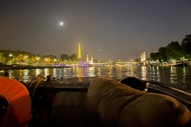 Top Private Cruises in Paris with French Champagne and surprises - FAQ