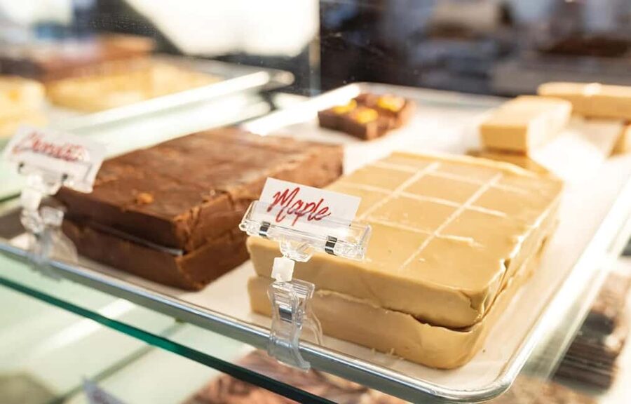 Toronto: Niagara-on-the-Lake, Wine Tasting & Chocolate Tour - What the price includes, and what it does not