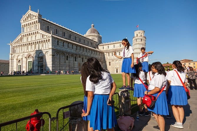 Tuscany Day Trip from Florence: Siena, San Gimignano, Pisa and Lunch at a Winery - Starting at Santa Maria Novella