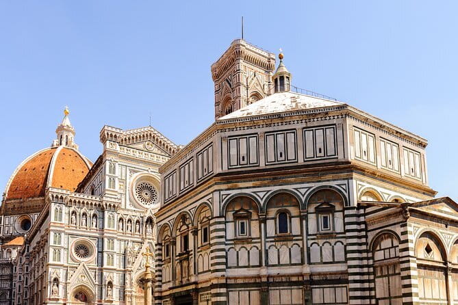 Tuscany Vespa Tour: Lunch & Wine Tasting, Countryside Roads - A Tuscan lunch with wine and olive oil