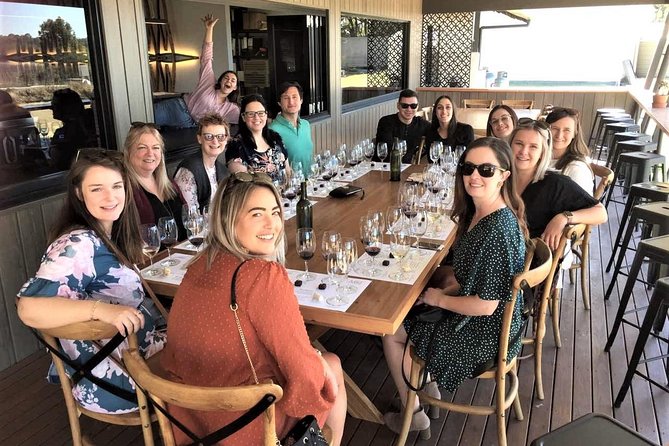 Uncork the Hunter Full Day Hunter Valley Winery Tour - Winery stops and the changing route