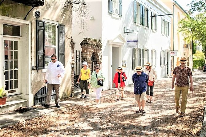 Undiscovered Charleston: Half Day Food, Wine & History Tour with Cooking Class - Who will get the most from this experience