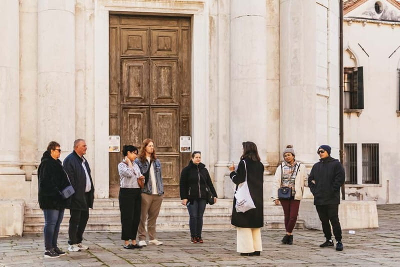 Venice: Eat Like a Local Food Tour with Wine & Spritz - Red wine, warm dishes, and quiet backstreets