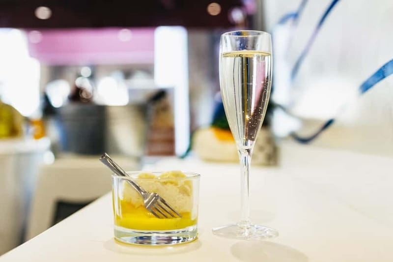 Venice: Eat Like a Local Food Tour with Wine & Spritz - The Venetian Spritz and aperitivo hour