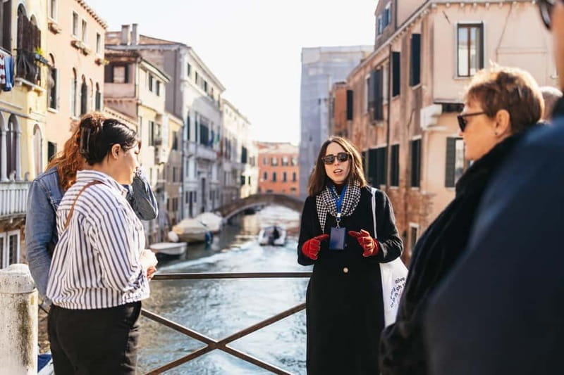 Venice: Eat Like a Local Food Tour with Wine & Spritz - Finishing near Rialto Bridge with tiramisu
