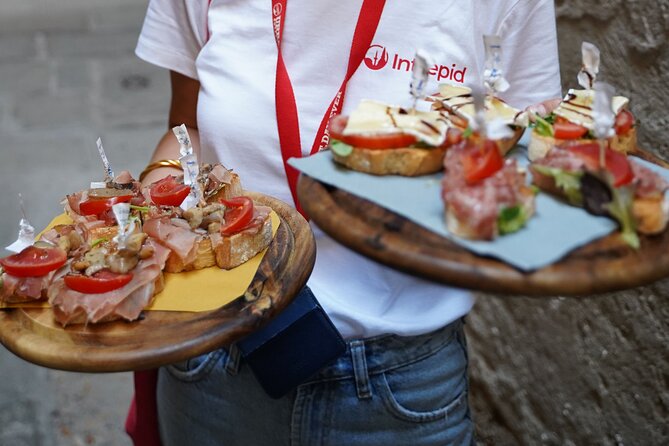 Venice Like a Local: Food, Wine & Spritz Tour with Traghetto Ride - What this Venice food tour is really about