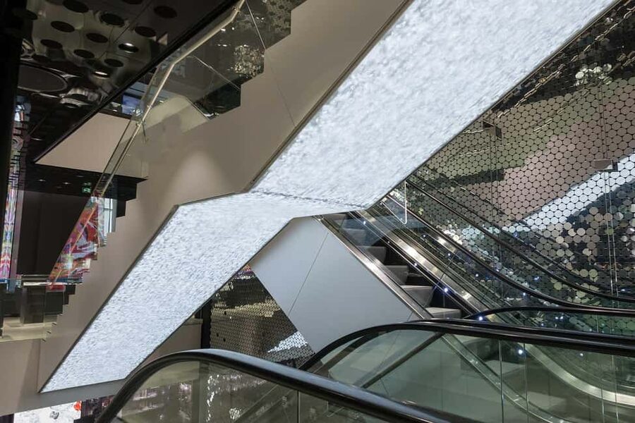 Vienna: Swarovski House Tour with Champagne & Gift - The exclusive crystal gift