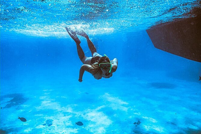 VIP Morning Delight Champagne Sailing and Snorkeling with Lunch - Why the small boat matters in Aruba