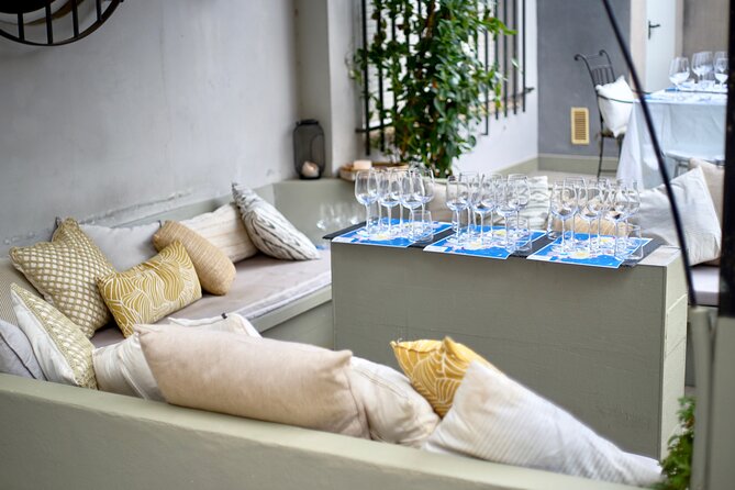 Wine Tasting Experience with a Professional Sommelier in Valencia City Center - Who will enjoy this Valencia wine tasting?