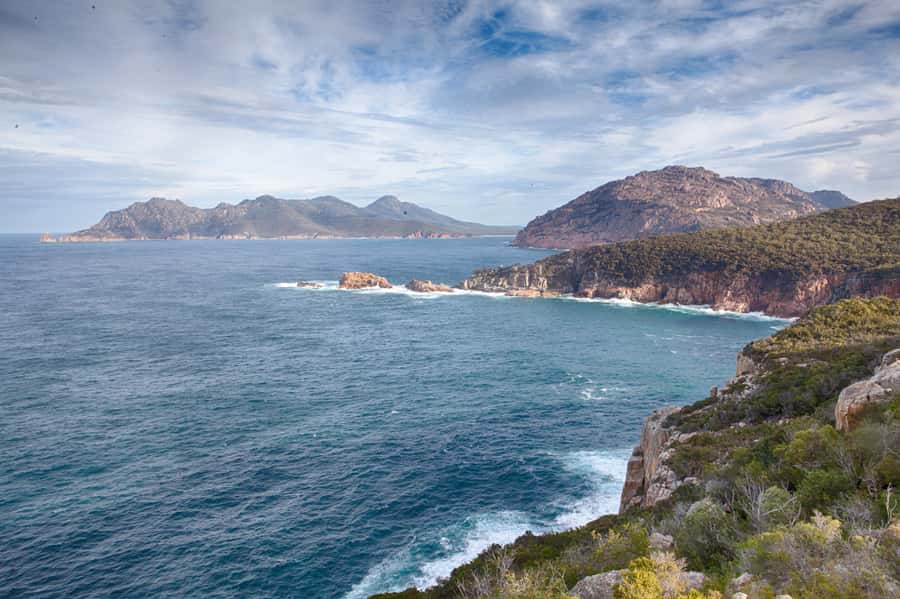 Wineglass Bay & Freycinet National Park Day Trip from Hobart - Four ways to use your walking time