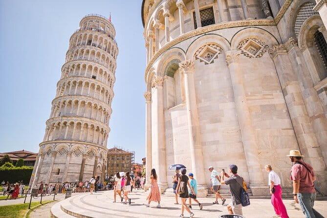 Winner 2025 Florence Sunset Food & Wine Tour by Eating Europe - How much food and wine do you really get?