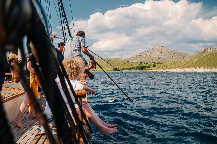 Zadar: Boat Tour with Unlimited Wine & 3 Stops - Kali: A Fishing Village With Good Food Nearby