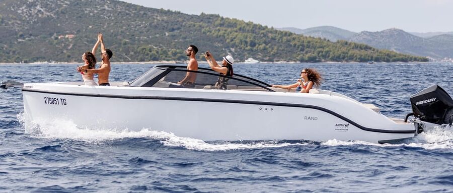 Zadar: Guided Speedboat Tour with Food, Oil & Wine Tasting - Key points at a glance