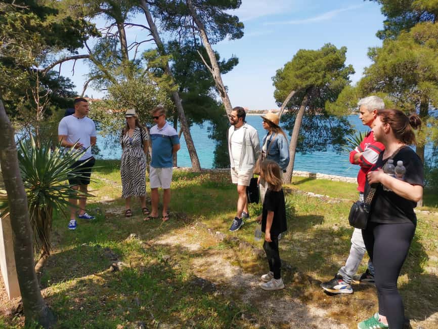 Zadar: Guided Speedboat Tour with Food, Oil & Wine Tasting - The ride to Kali and the family tasting